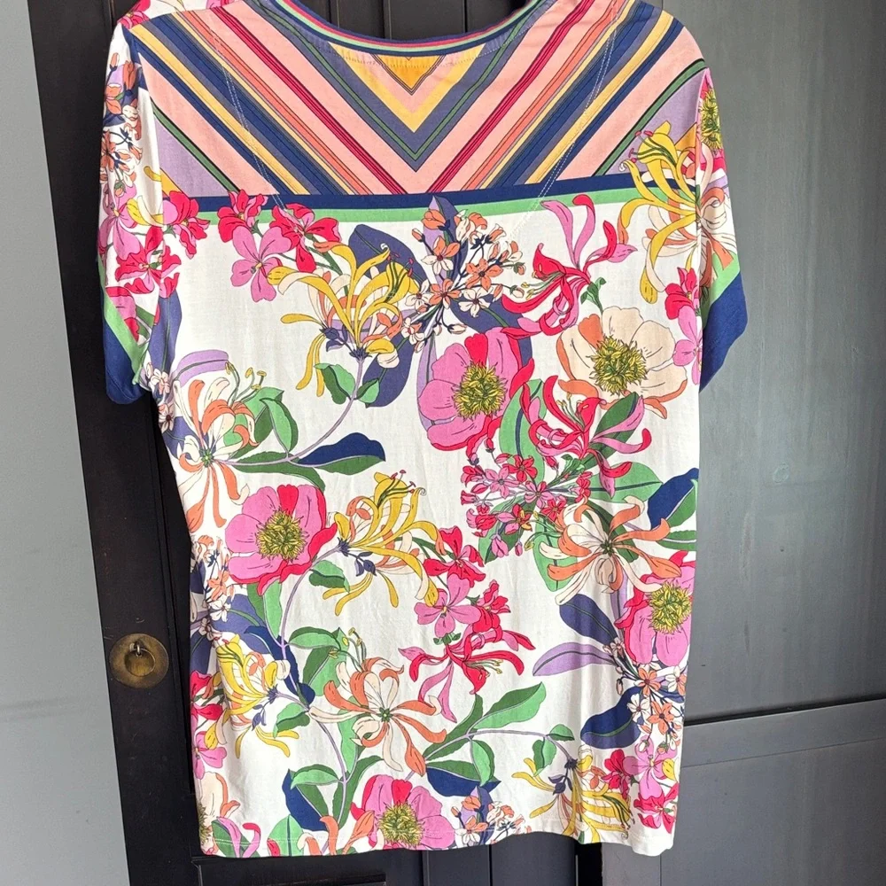 Johnny Was Janie Favorite short sleeve V-neck T. - Picture 4 of 8